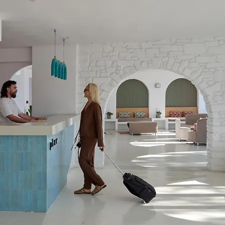 Hotel Play A Member Of Brown Paro